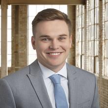 Headshot of Sam Scheer, a financial advisor at Nicolet Bank.